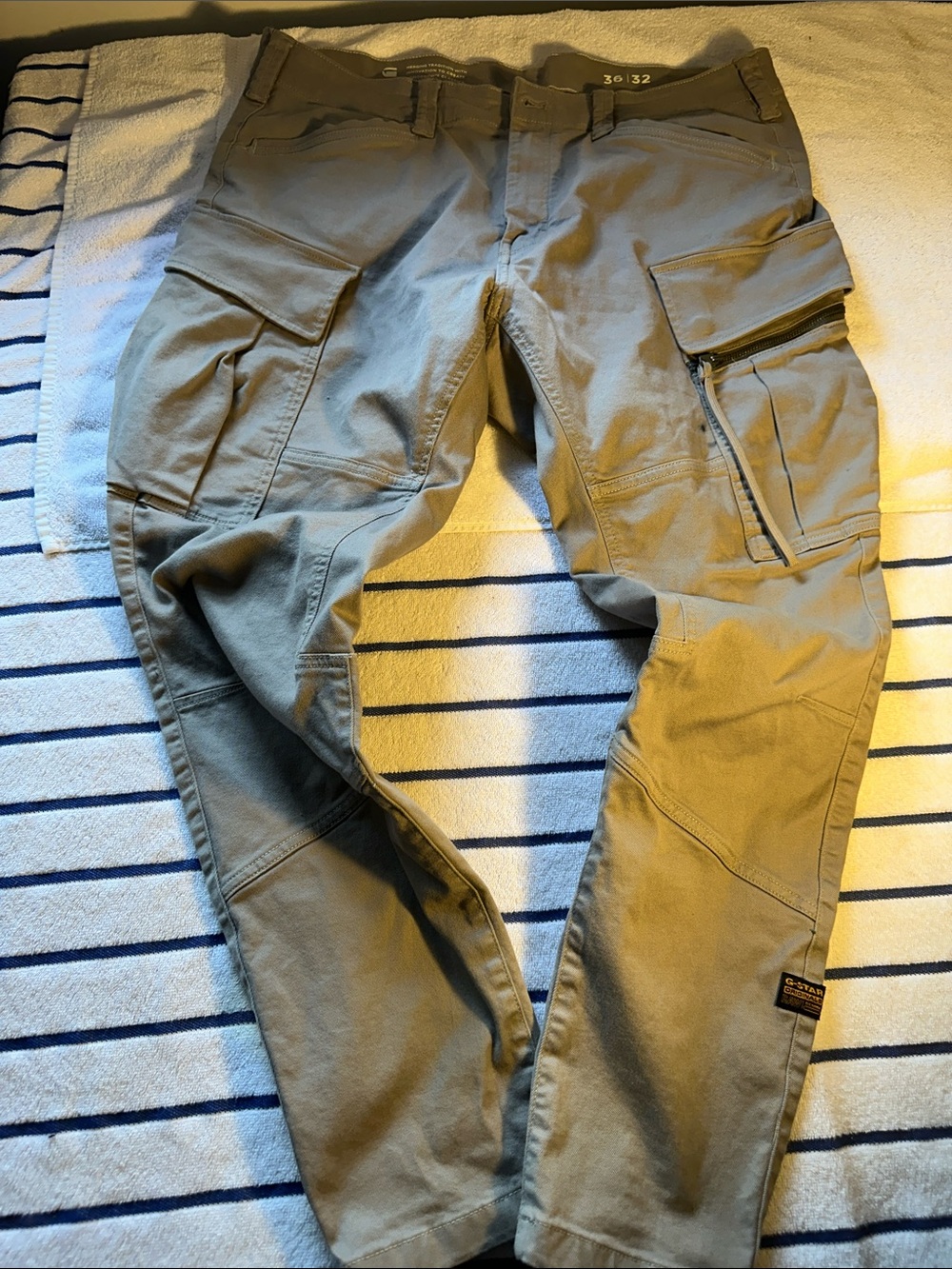 G-Star Men's Cargo Pants in Olive